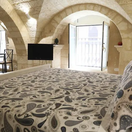 Due Passi Dal Borgo Antico 3 Бари