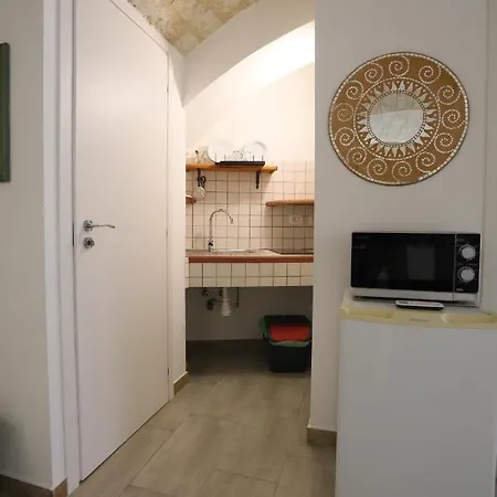 Due Passi Dal Borgo Antico 3 Apartment